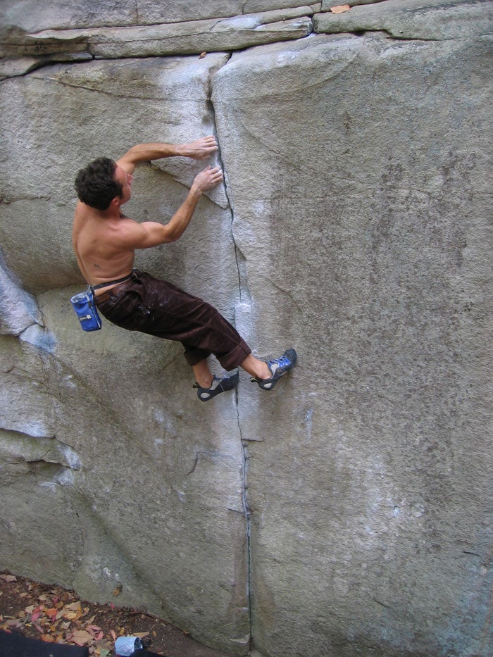 Built ForThin, gently overhanging face climbs, big steeps, bouldering, smearingFitOur testers wore 1–1.5 sizes down from their SS size in this low-volume (LV) version of the popular Oasi.ConstructionSemi-symmetrical, downturned, downcambered last; synthetic microfiber uppers; Draxtor PAT Velcro closure; perforated Lycra tongue; GI 1.8 y TST 150 double midsole; 3.5mm XS Grip soleConclusionTenaya excels at making light, precise shoes for narrower feet. Here, they’ve taken the Oasi and slimmed it down further, with great results. The toebox was hyper-honed on inset holds like dishes and pockets, with just enough bite for edging. Really, though, the Oasi are smearing, cave, and gym beasts (“most comfortable and flexible downturned shoes I’ve worn,” raved a tester), with wicked sensitivity. $170, trango.com