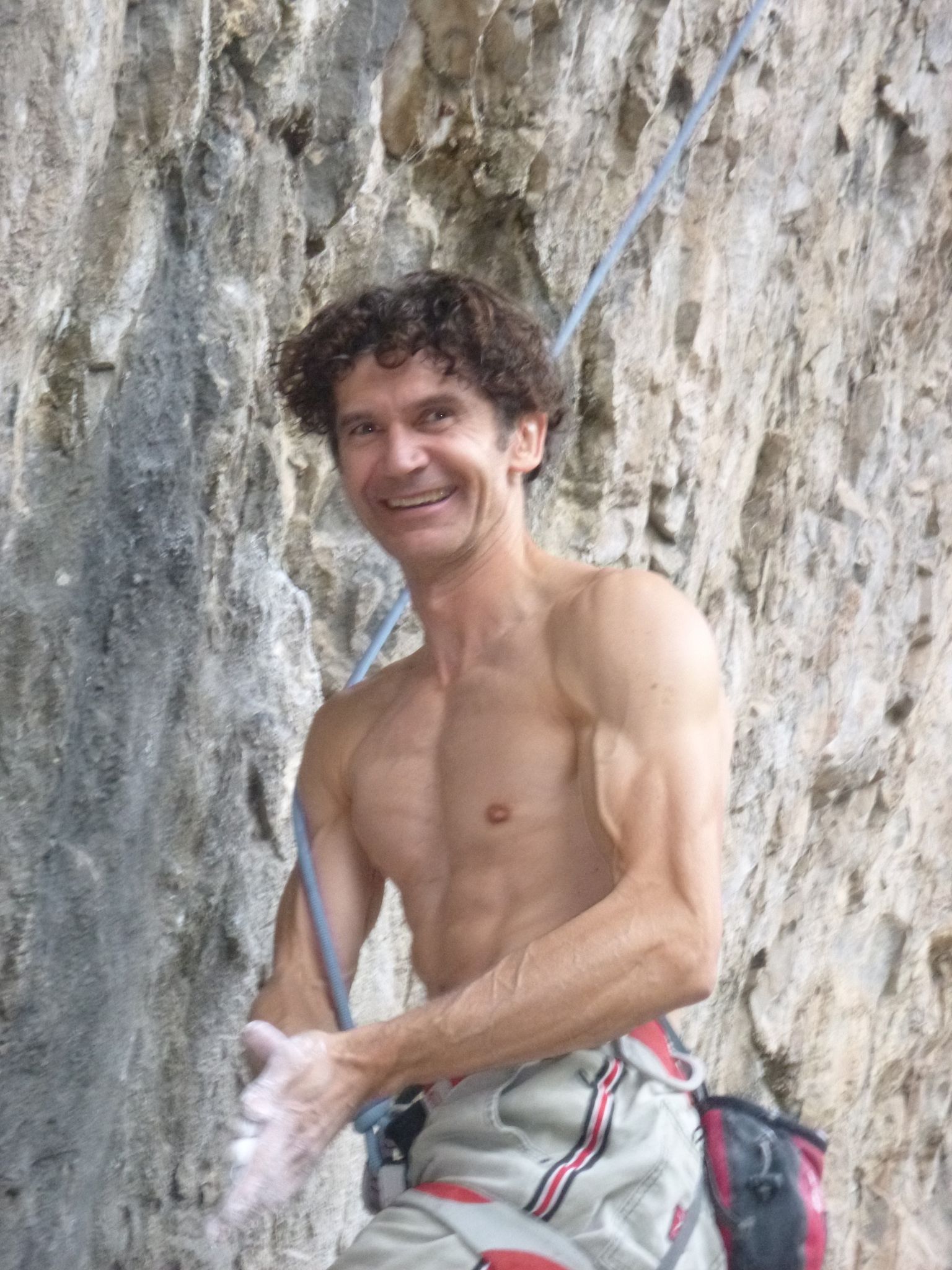 The author finds some wiggle room on Nutrasweet (5.7), Tennessee Wall. Photo: Andrew Burr