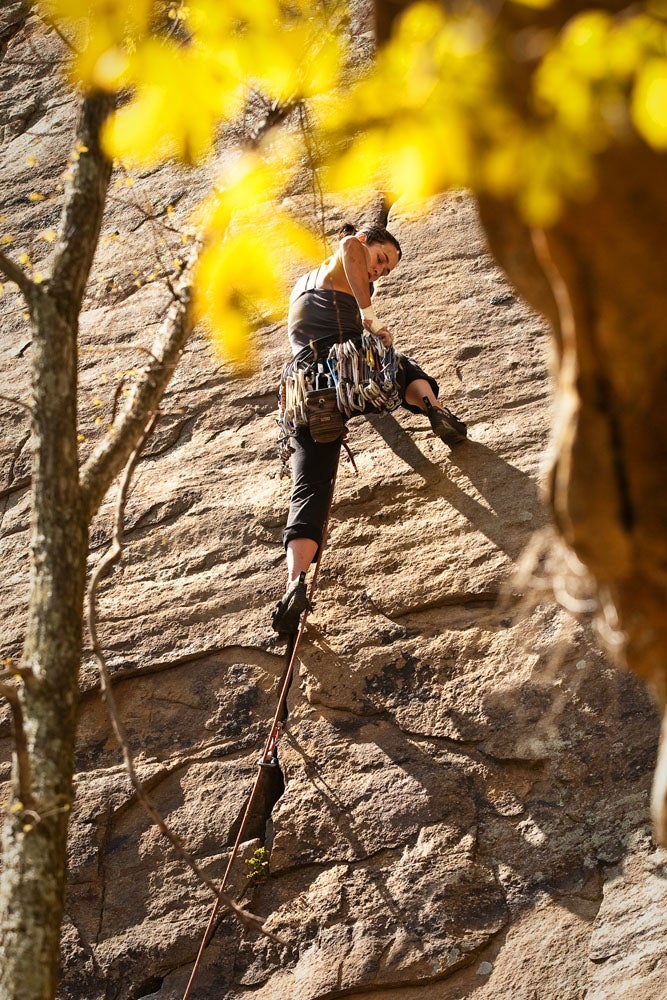 Board Walk (5.8) Ship Rock North Carolina Trad Climbing