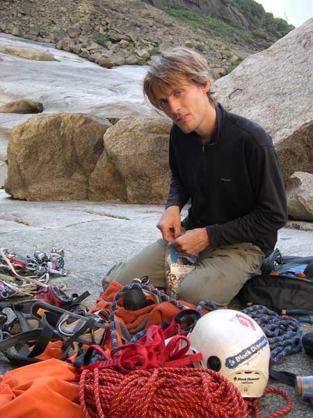 3-nico_yosemite_falls_racking_200_834 None