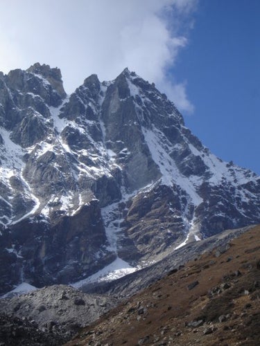 Spot the line! Snotty’s Gully tak Spot the line! Snotty’s Gully takes on the most obvious ice gully on the North Face of Machermo (aka Phari Lapcha), near Gokyo, Nepal.