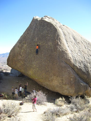 Kevin Jorgeson commits to his new highb Kevin Jorgeson commits to his new highball Footprints, on the North Face of Grandpa Peabody just outside Bishop, California