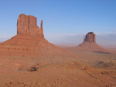 MonumentValley-mitten-laese_7414 None