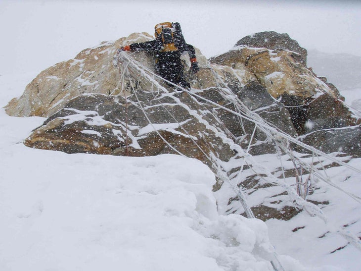 A tangle of fixed ropes on Ama Dablam&r A tangle of fixed ropes on Ama Dablam’s southwest ridge, during the descent. Courtesy of Santi Padrós.