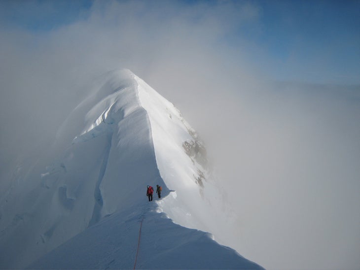 Traversing the summit ridge on Bat's Ea Traversing the summit ridge on Bat's Ears. Photo by Ben Gilmore.