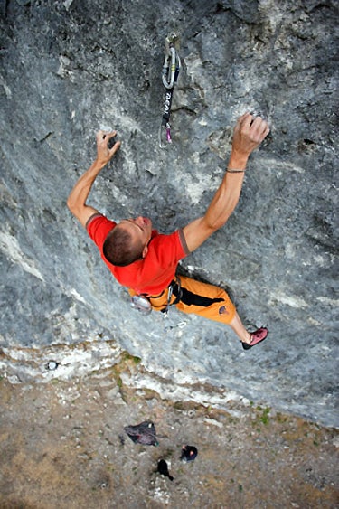 Steve McClure on his super-thin extensi Steve McClure on his super-thin extension to Northern Exposure at Kilnsey, Yorkshire, UK (shot prior to his successful redpoint). Photo © David…