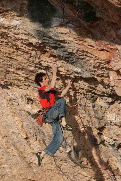 Patxi Usobiaga on La Novena Enmienda, o Patxi Usobiaga on La Novena Enmienda, one of three 5.15a routes he has completed. Irati Anda / Patxiusobiaga.net