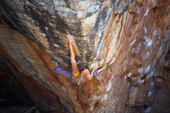 Rands locks-off big on Nutsa (V12), Roc Rands locks-off big on Nutsa (V12), Rocklands, South Africa. Photo by Wills Young — lisarands.com