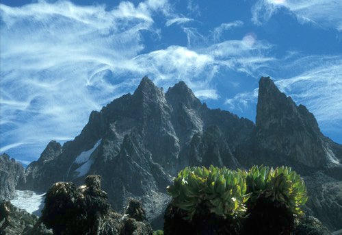 The twin summits of Mounta Kenya with P The twin summits of Mounta Kenya with Point John (4883m) in the foreground on the right. The Batian summit (5199m) is on the left with the Nelion…