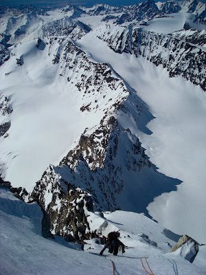 Looking down the sinuous southwest ridg Looking down the sinuous southwest ridge. Photo by Clint Helander / Higherdreams.blogspot.com