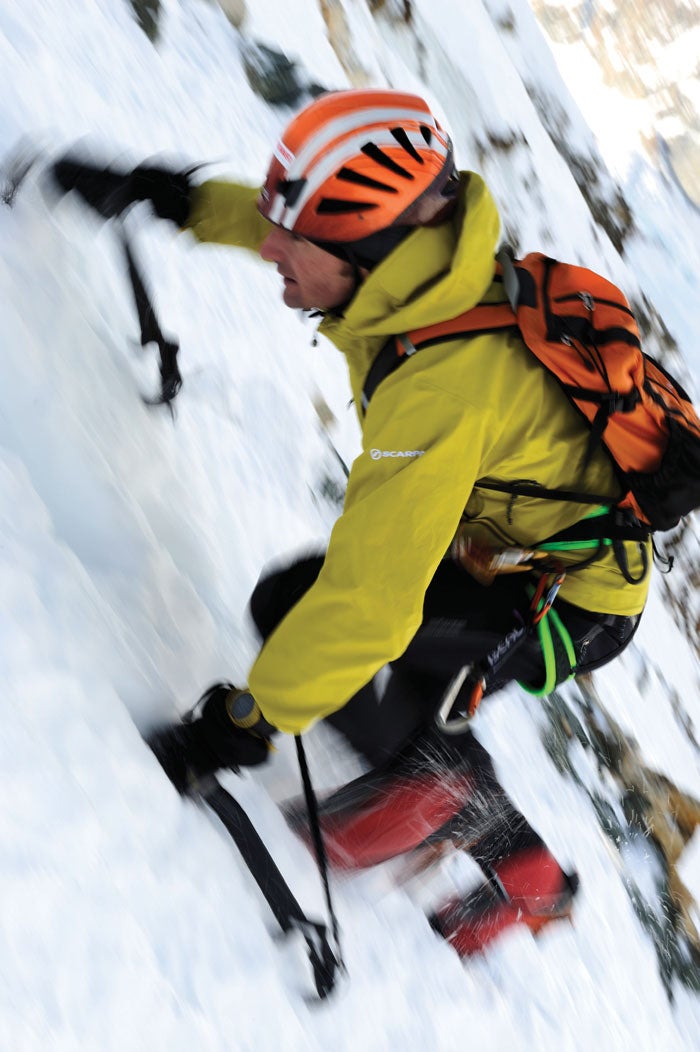 Ueli-Steck-Matterhorn-Vert_32141 None