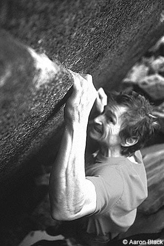 2083_168.jpg Jim Sandford on Sharma's Link, Squamish BC © Photo by Aaron Black