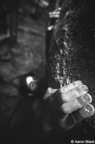 2100_172.jpg Dan Gable on The Egg, Squamish BC © Photo by Aaron Black