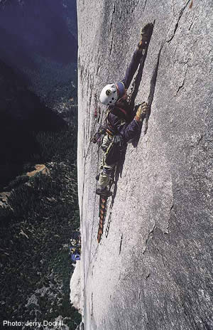 218- Jerry Dodrill_2200.jpg Valerio Folco hooking it up on \