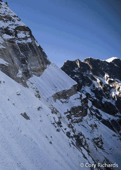Cobra-Norte-Kwangde09_2684.gif Huge New Ice Route in Nepal - Ines Papert and Cory Richards have climbed a new route on the historic, 1,200-meter north face of Kwangde in Nepal. The…