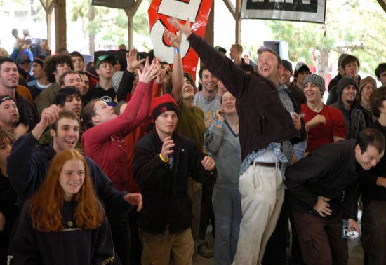 crowd-triple-crown-06_10459.jpg Crowd morning before comp © Photo by Craig Dillenbeck - www.cdimagery.com
