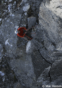 Dragons-of-Eden-2009_2694.gif Beautiful Cascades Testpiece Free-Climbed Jens Holsten and Sol Wertkin have free-climbed Dragons of Eden (5.12a R) on Dragontail Peak in the central…