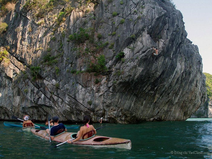 Halong 14_2078.jpg Deep Water Soloing in Dao Dau Be, Lan Ha Bay, Vietnam
