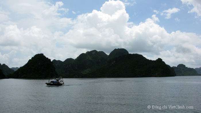 Halong 16_2080.jpg Lan Ha bay landscape, Vietnam