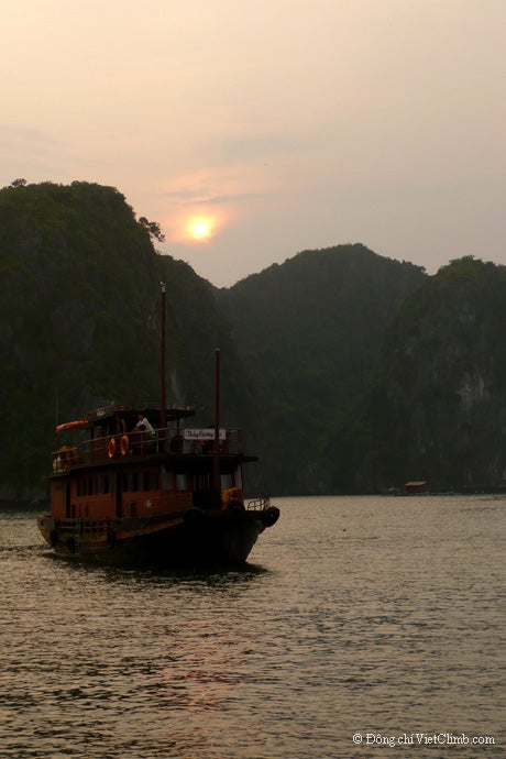 Halong 29_2093.jpg Sunset