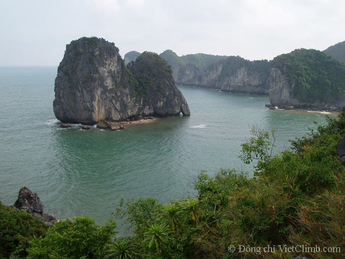 Halong 39_2104.jpg View from the top of Van Boi, Lan Ha Bay, Vietnam