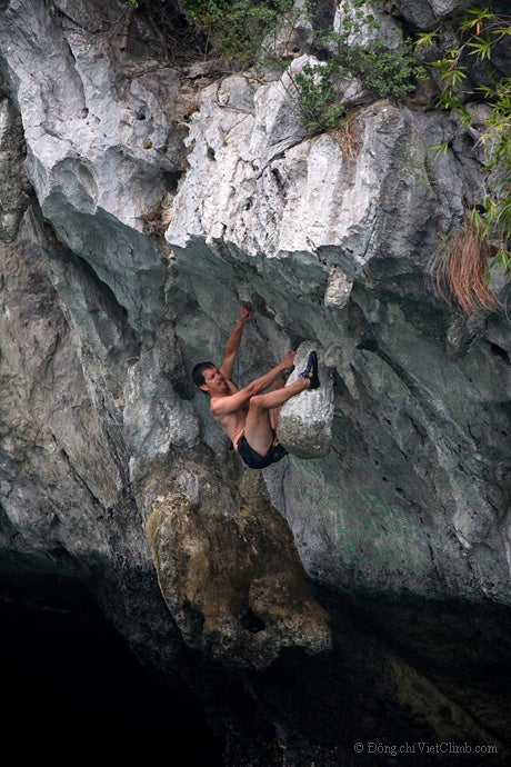 Halong 4_2105.jpg Deep Water Soloing in Mekong Cave 1947, Dao Dau Be, Lan Ha Bay, Vietnam