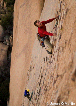 JamesQMartin-Cochise09_2711.gif COCHISE WHISPERSInner and outer worlds collide in an Arizona granite hideaway - By Fitz Cahall and photos by James Q Martin - Well lubricated with…