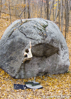 Jesse_Von_Fange08-cover_2614.gif Jesse Von Fange - East Coast Photos by Jesse Von Fange - East coast rock and ice climbs from the New River Gorge, WV; Old Rag Mountain, VA;…