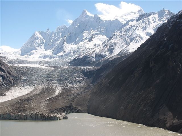 Lake Jambo Tso Maraipo Glaciers and 600 Lake Jambo Tso, Maraipo Glaciers and 6,000m peaks east of Lingling 2, NE.