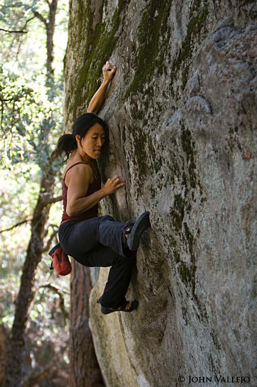 LynThriller1511_5124.jpg Lyn Verinsky, Thriller, Yosemite, 4th Female Ascent. Photo by John Vallejo johnclimbrok.blogspot.com
