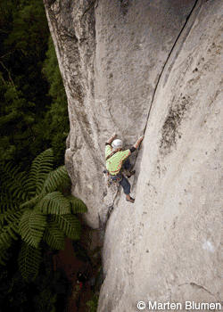 Marten_Blumen-photo08_2624.gif Marten Blumen Photography Marten Blumen won the Grand Prize at the 2008 Banff Mountain Photography Competition for his Rim Lit Climber shot taken at…