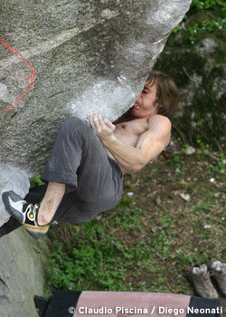 Melloblocco-09-cover_2724.gif Melloblocco 2009Record numbers at the great international bouldering festival in Val di Mello, Italy - On May 7-10, (Thursday through Sunday), 2009,…