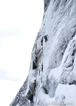 Norway-Ice-2009_2731.gif Awesome Big-Wall Ice in Norway - Separate teams of Norwegian, German, and Swiss climbers seized the day in unusually cold temperatures during…