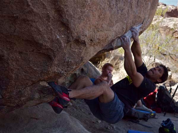 Obe - wonder dyno_1017.jpg Thirteen years after the first time he did it, Carrion was able to send Full Service (V10). Here, he screws around of the Wonder Dyno (V10).