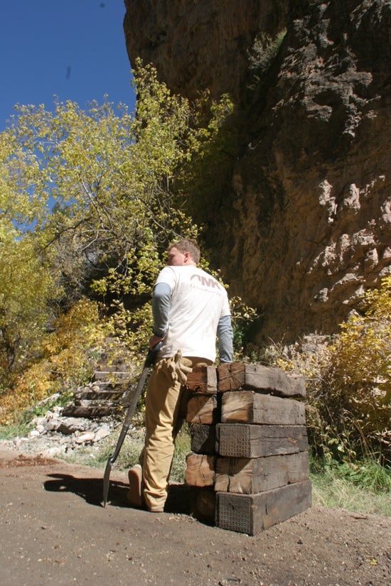 rifle-cleanup-06_6126_7524.jpg © Photo by Devaki Murch
