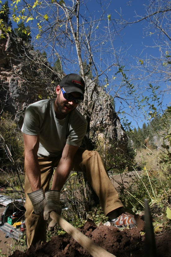 rifle-cleanup-06_6260_7538.jpg © Photo by Devaki Murch