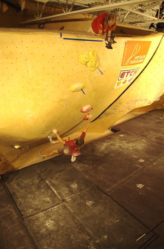 sendfest06_5227_8194.jpg Chris Sharma on the heinous slopers of Mens Final #3 © Photo by Dan Dewell