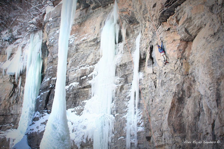 16185098226_7103cd8f12_k Sasha DiGiulian dry-tooling in East Vail, Colorado. Photo by Alexandro Rojas Sanders.