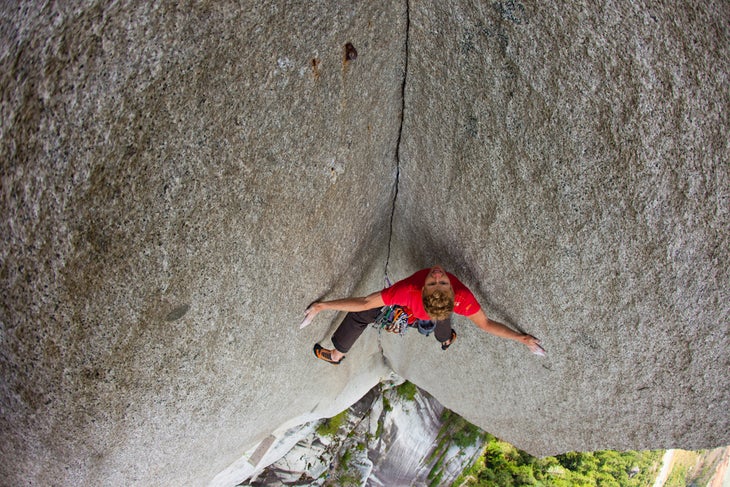 Stemming.jpg Rock Climbing Techniques Stemming