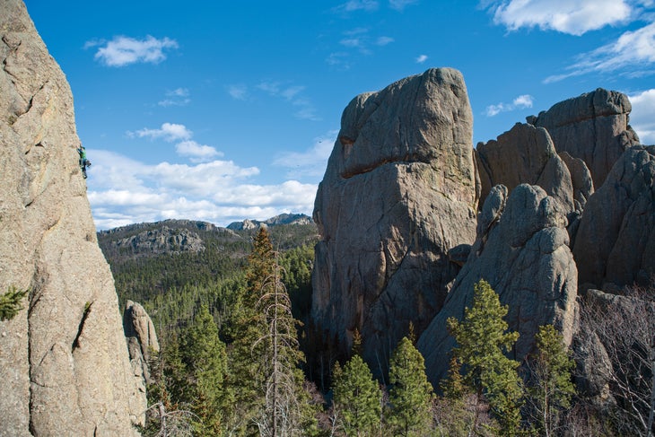 burr110212_051_gn.jpg custer