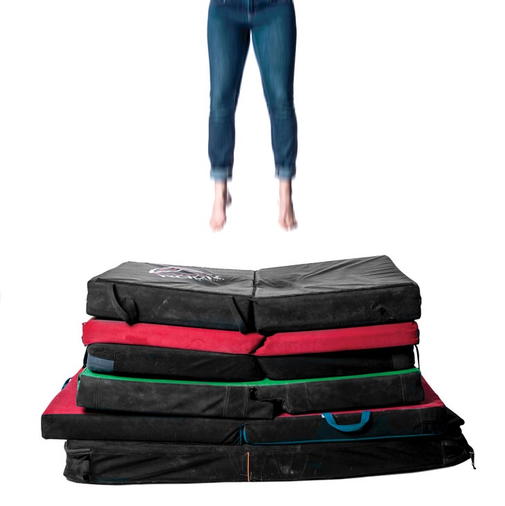 Crashpad care.jpg Bouldering Rock Climbing Crashpad Care Maintenance
