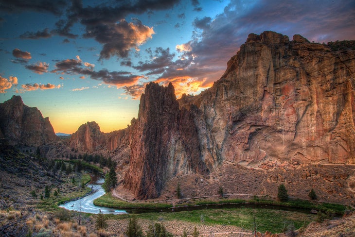 9302926717_a88fcf851c_b copy.jpg Trad destinations smith rock