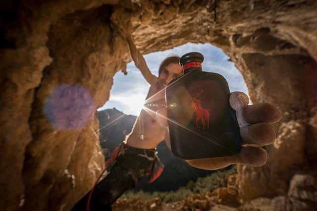 22802472_270149663508221_9115129592456151040_n copy Chris Sharma Polo Ad Cologne Rock Climbing