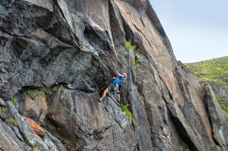 KM~crofoot on agharta wall exploring_gn None
