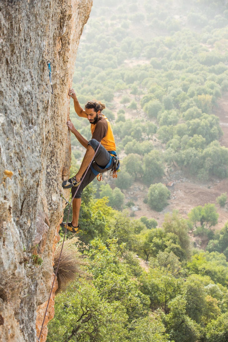 burr110416_346_gn Abood Al-Dabbas Sami’s Cliff Ajloun Jordan Rock Climbing