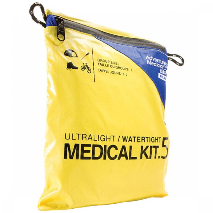 AMK_Ultralight_Watertight Adventure Medical Kits Ultralight Watertight .5 Rock climbing gear review