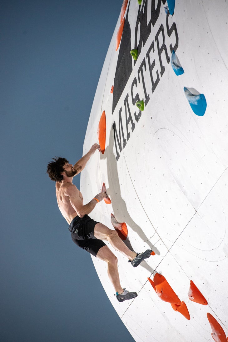 andreaLaue_psicoblocMasters2018-webbAction Jimmy Webb Psicobloc masters series 2018 deep water solo climbing