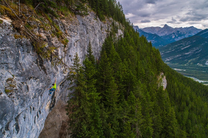 AO_CAN_6-29-2018_Endless Summer_by PETR PAVLICEK_2 Adam Ondra onsight Endless Summer 5.13d Acéphale Alberta canmore Canada rock climbing sport