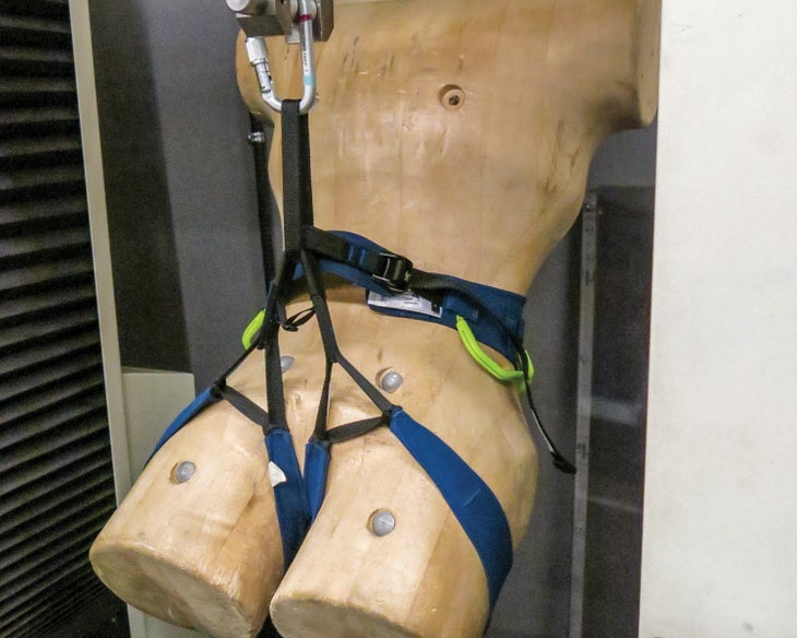 IMG_1464_gn-web 15 kN Arc’teryx test UIAA EN standards rock climbing harness design