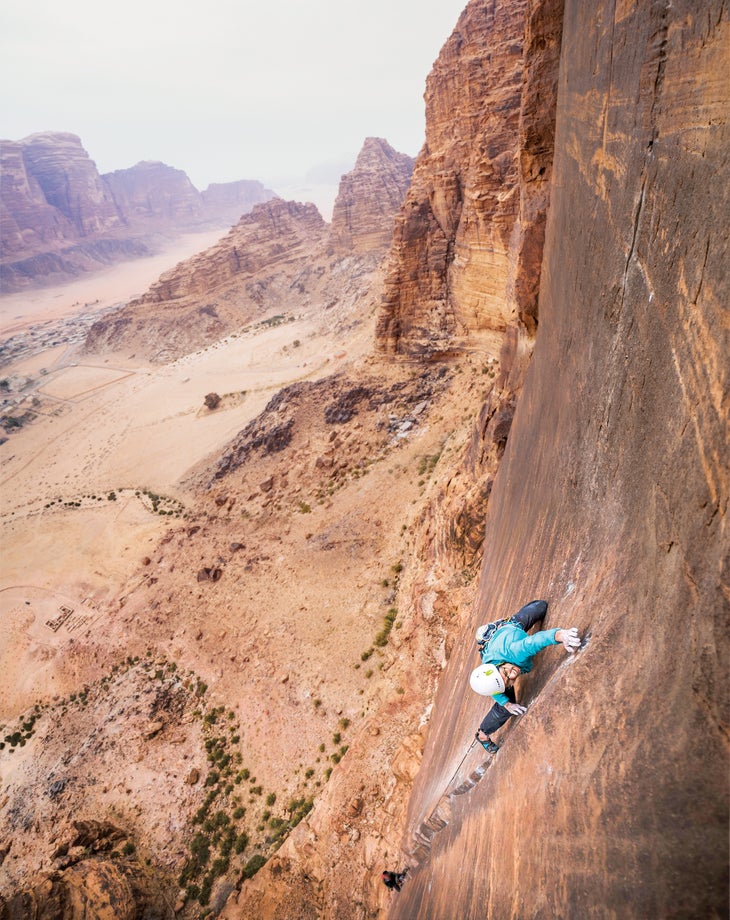 Page 5 - Wadi Rum - Photo by Henna Taylor_gn-web None